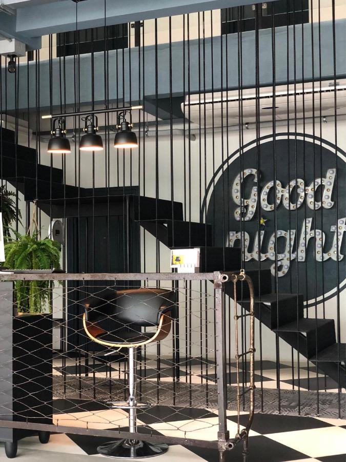 Готель Goodnight Poshtel + Free Netflix Хат'яй Екстер'єр фото